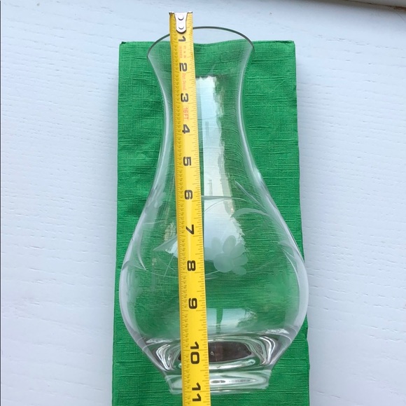 Vase - Picture 3 of 4